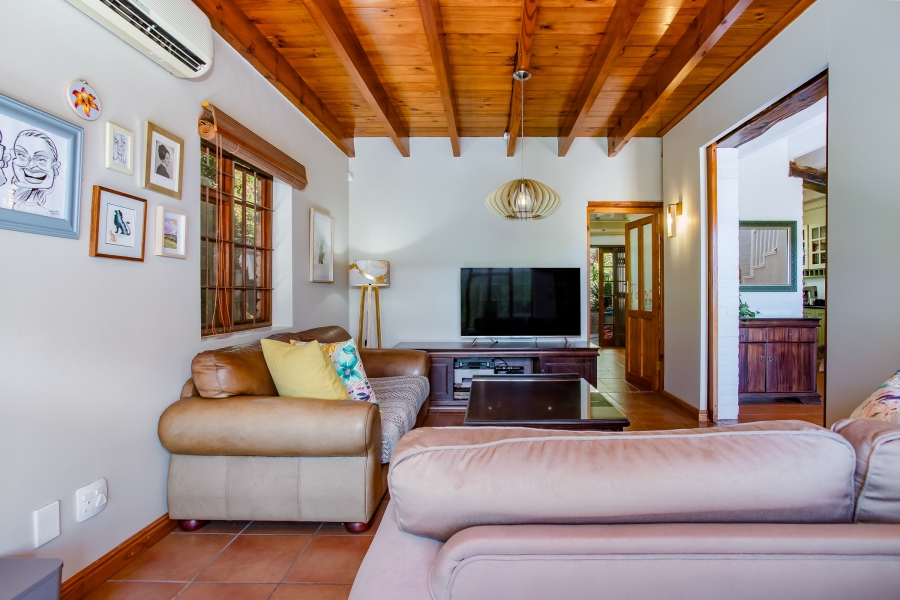 4 Bedroom Property for Sale in Bertville Western Cape